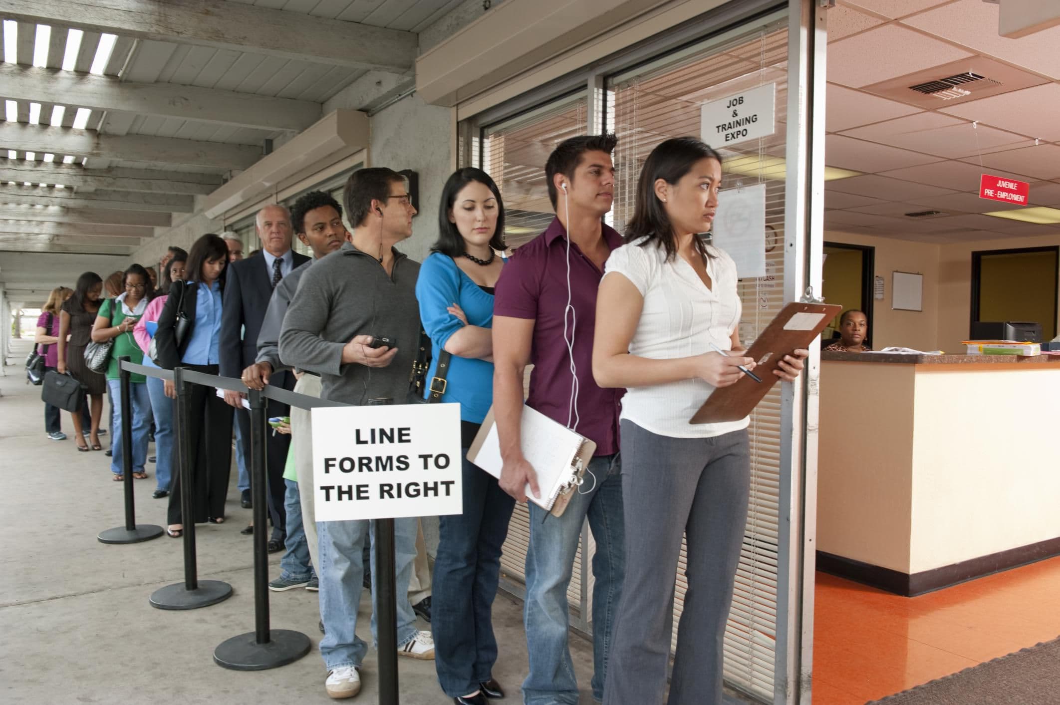 ¿Conviene emigrar de grande? Hasta qué edad es viable